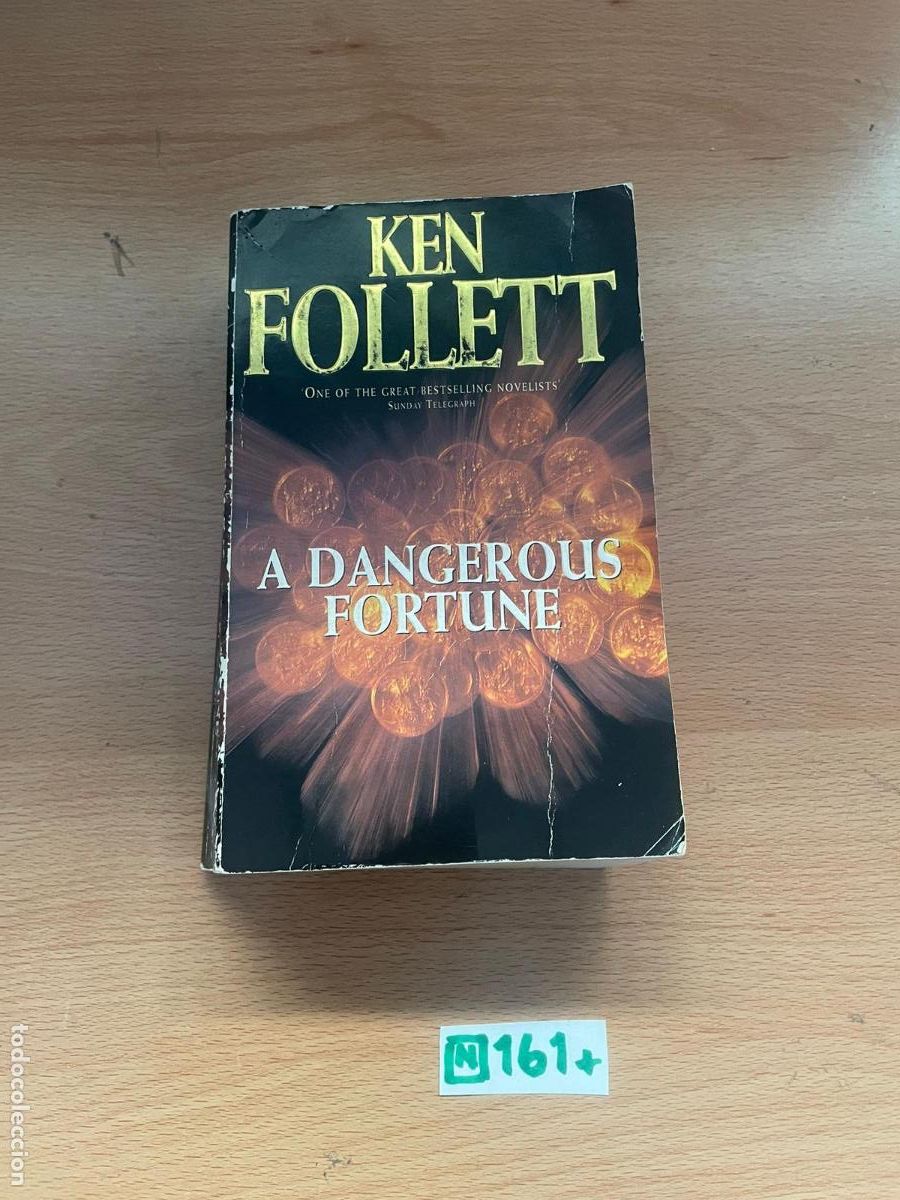 Libros de segunda mano: Libro: A dangerous fortune - Foto 1