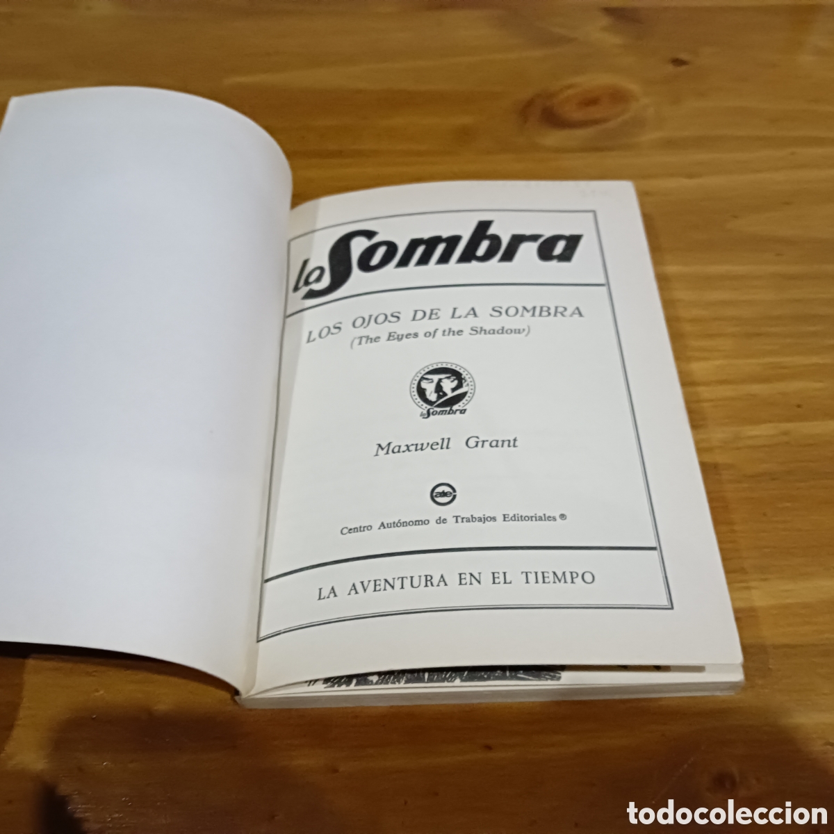 Libros de segunda mano: Los ojos de la sombra. - Foto 2