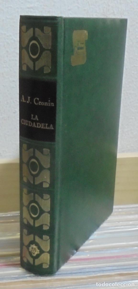 Libros de segunda mano: La ciudadela. A. J. Cronin - Foto 1