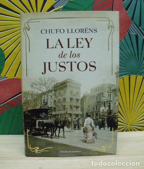 Libros de segunda mano: Libro La Ley de los Justos - Chufo Llor&eacute;ns - C&iacute;rculo Lectores + Libreta - Foto 3