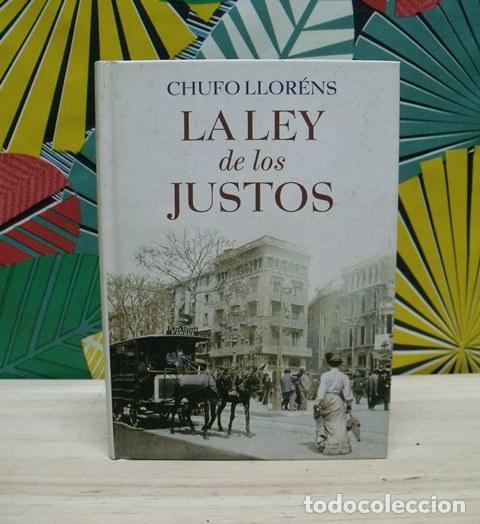 Libros de segunda mano: Libro La Ley de los Justos - Chufo Llor&eacute;ns - C&iacute;rculo Lectores + Libreta - Foto 5