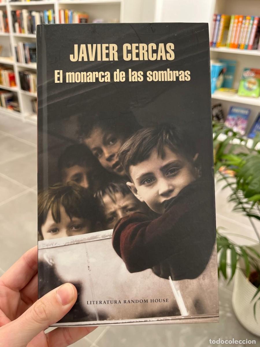Libros de segunda mano: El monarca de las sombras (Javier Cercas) - Foto 1