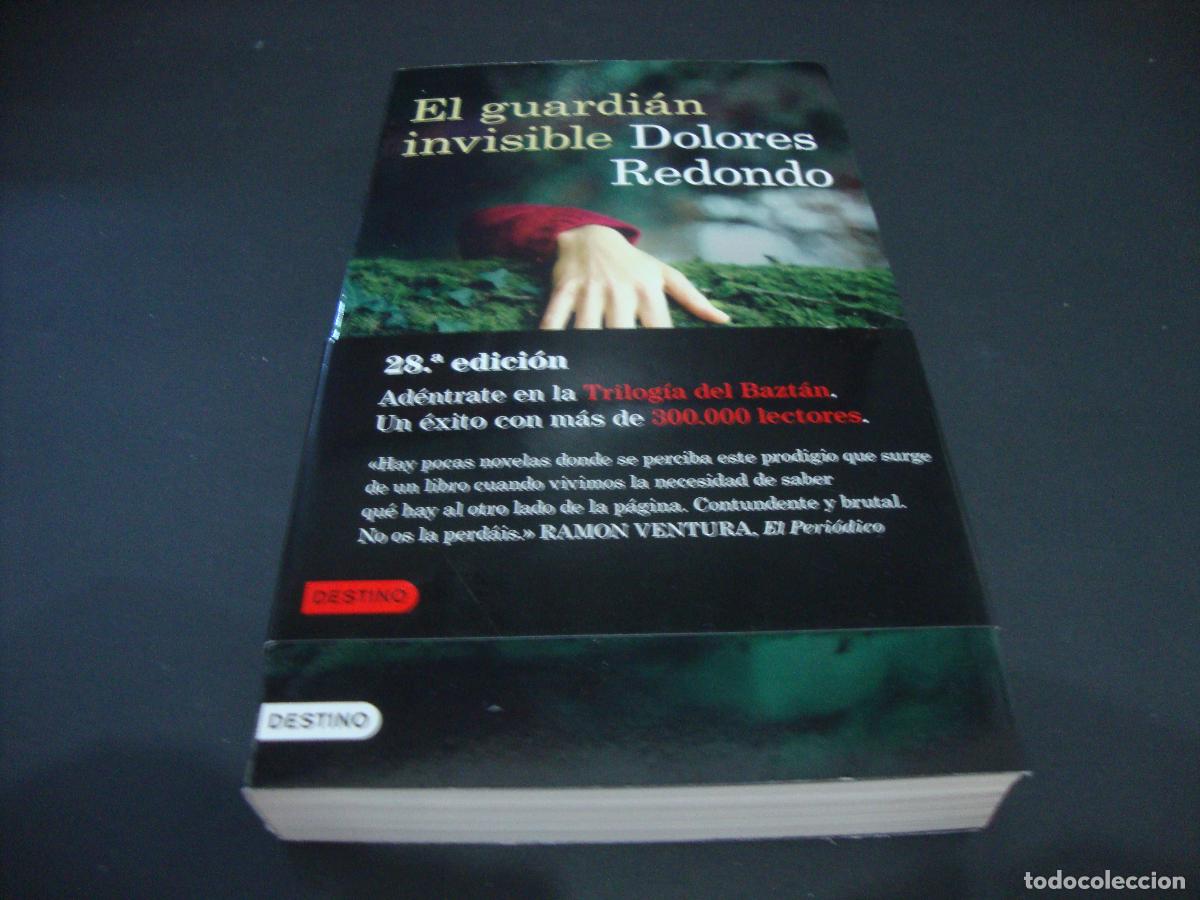 Libros de segunda mano: LIBRO EL GUARDIAN INVISIBLE DOLORES REDONDO - Foto 1