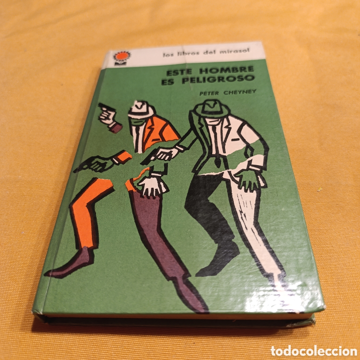 Libros de segunda mano: ESTE HOMBRE ES PELIGROSO. - Foto 1