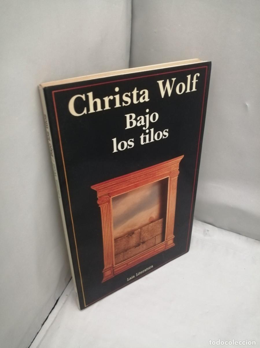 Libros de segunda mano: Bajo los tilos (Primera edici&oacute;n) - Foto 3
