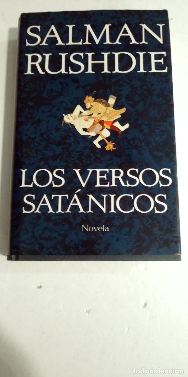 Libros de segunda mano: Los versos sat&aacute;nicos Salman Rushdie - Foto 1
