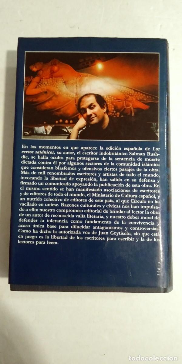 Libros de segunda mano: Los versos sat&aacute;nicos Salman Rushdie - Foto 2