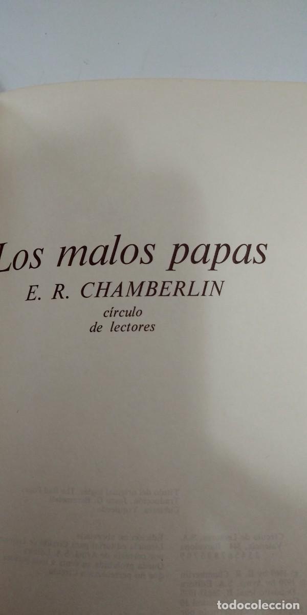 Libros de segunda mano: Los malos papas E.R. Chamberlin - Foto 2
