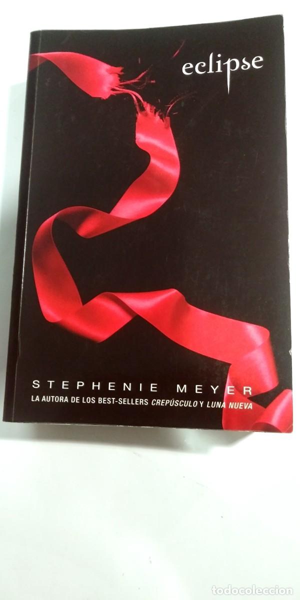 Libros de segunda mano: Eclipse Stephanie Meyer - Foto 1