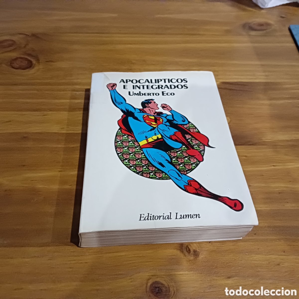 Libros de segunda mano: Apocal&iacute;pticos e integrados - Foto 1