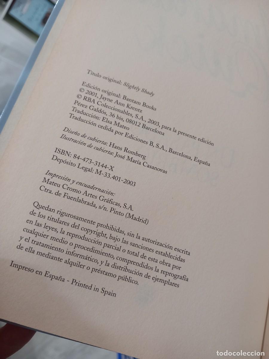 Libros de segunda mano: Libro un pasado sombr&iacute;o amanda quick - Foto 3