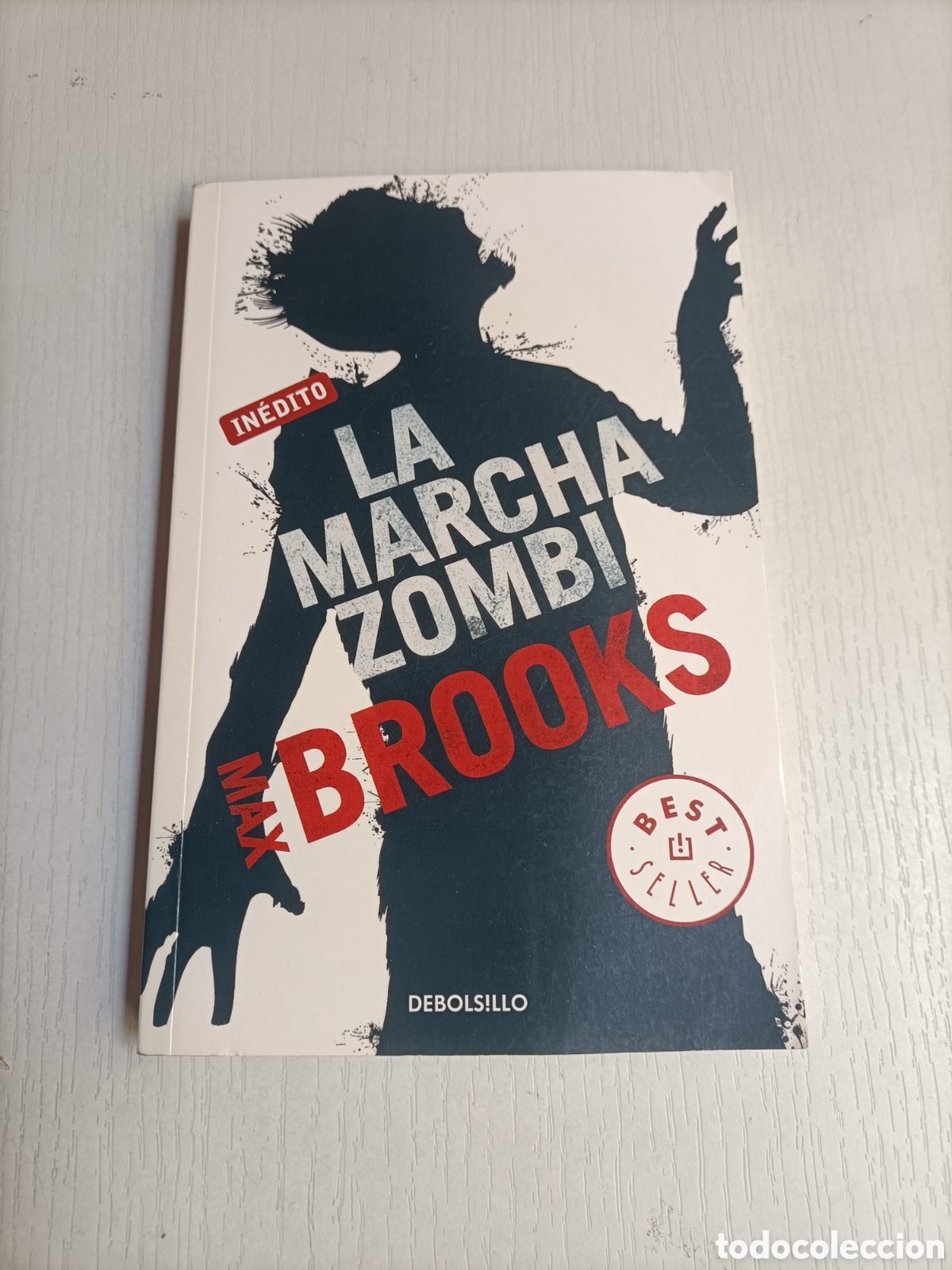 Libros de segunda mano: Max Brooks La marcha zombi - Foto 2
