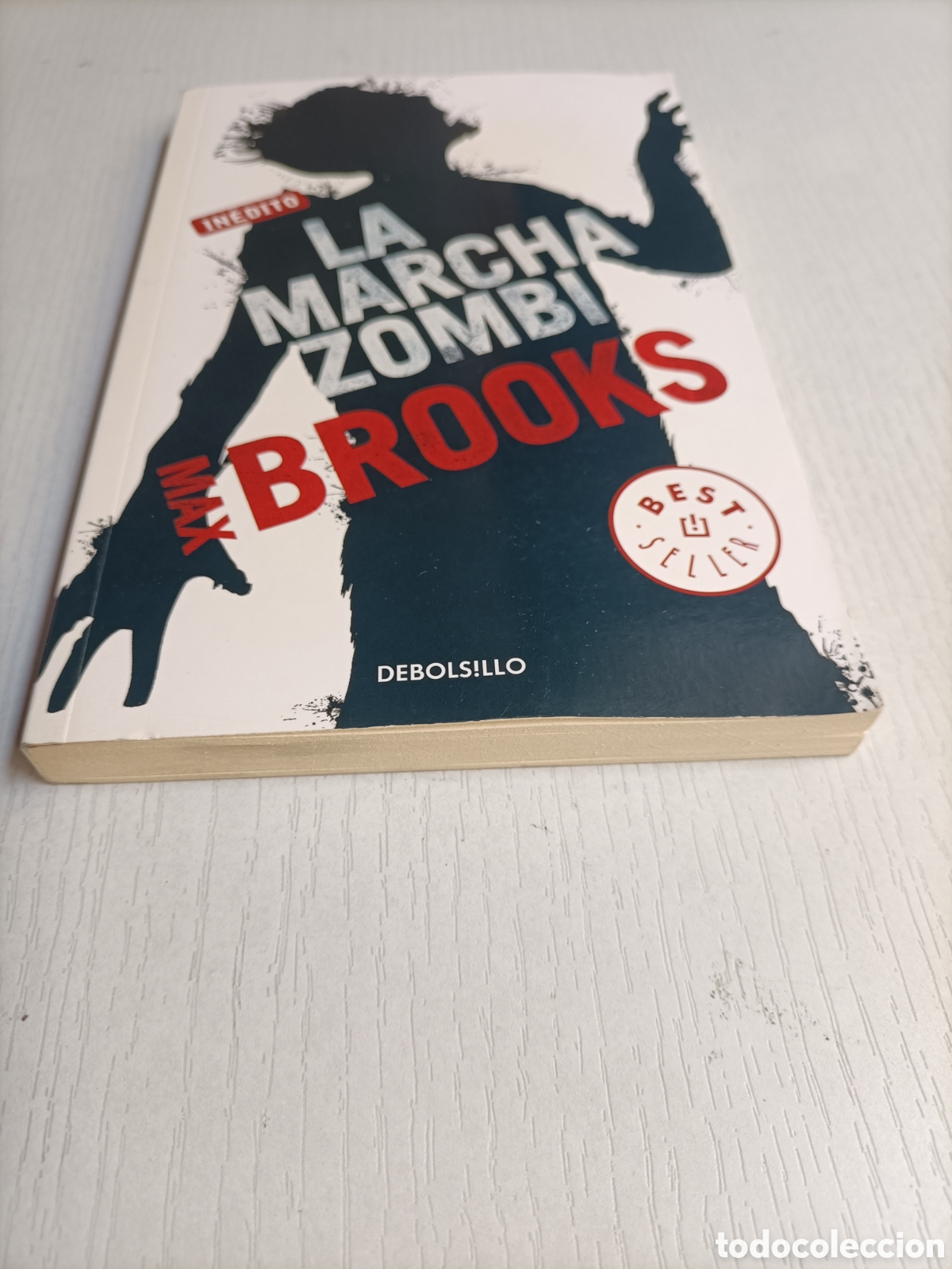 Libros de segunda mano: Max Brooks La marcha zombi - Foto 3