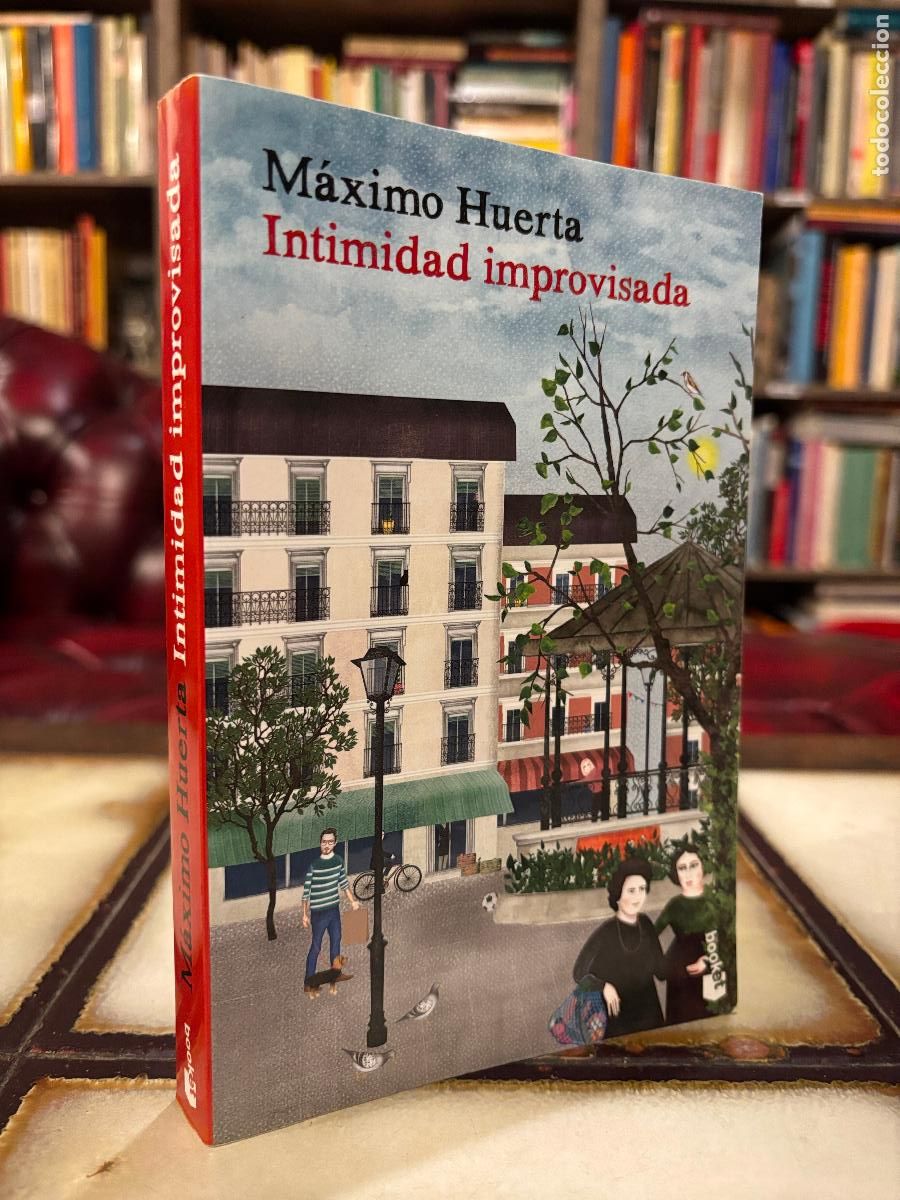 Libros de segunda mano: Intimidad improvisada. M&aacute;ximo Huerta. - Foto 1