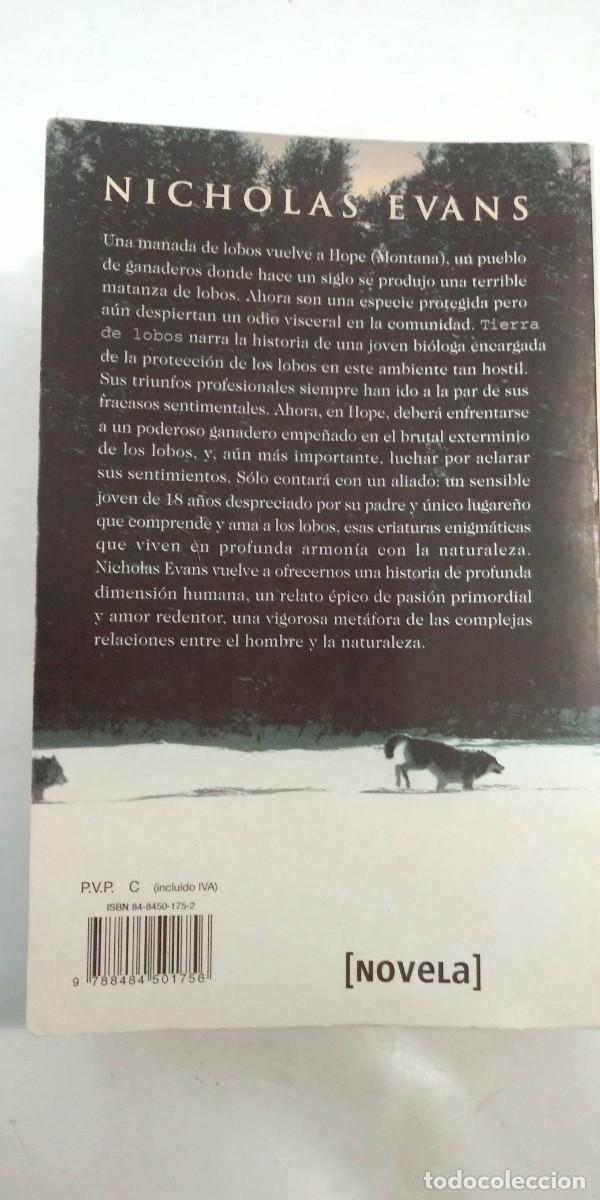Libros de segunda mano: Tierra de lobos Nicholas Evans - Foto 2