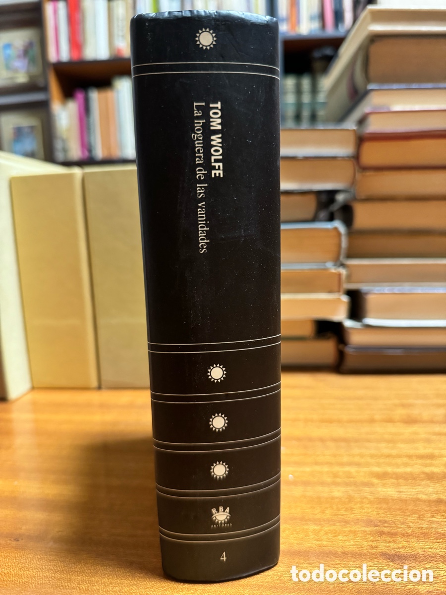 Libros de segunda mano: LA HOGUERA DE LAS VANIDADES. TOM WOLFE - Foto 4