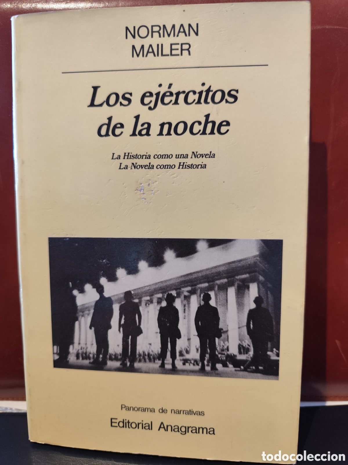 Libros de segunda mano: Los ej&eacute;rcitos de la noche. Norman Mailer - Foto 1