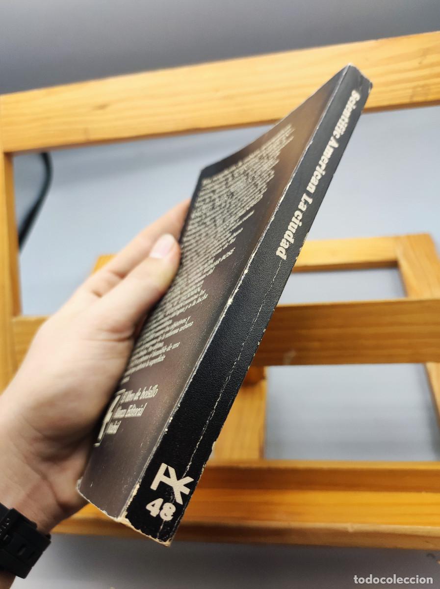 Libros de segunda mano: Scientific American. La ciudad - Foto 3