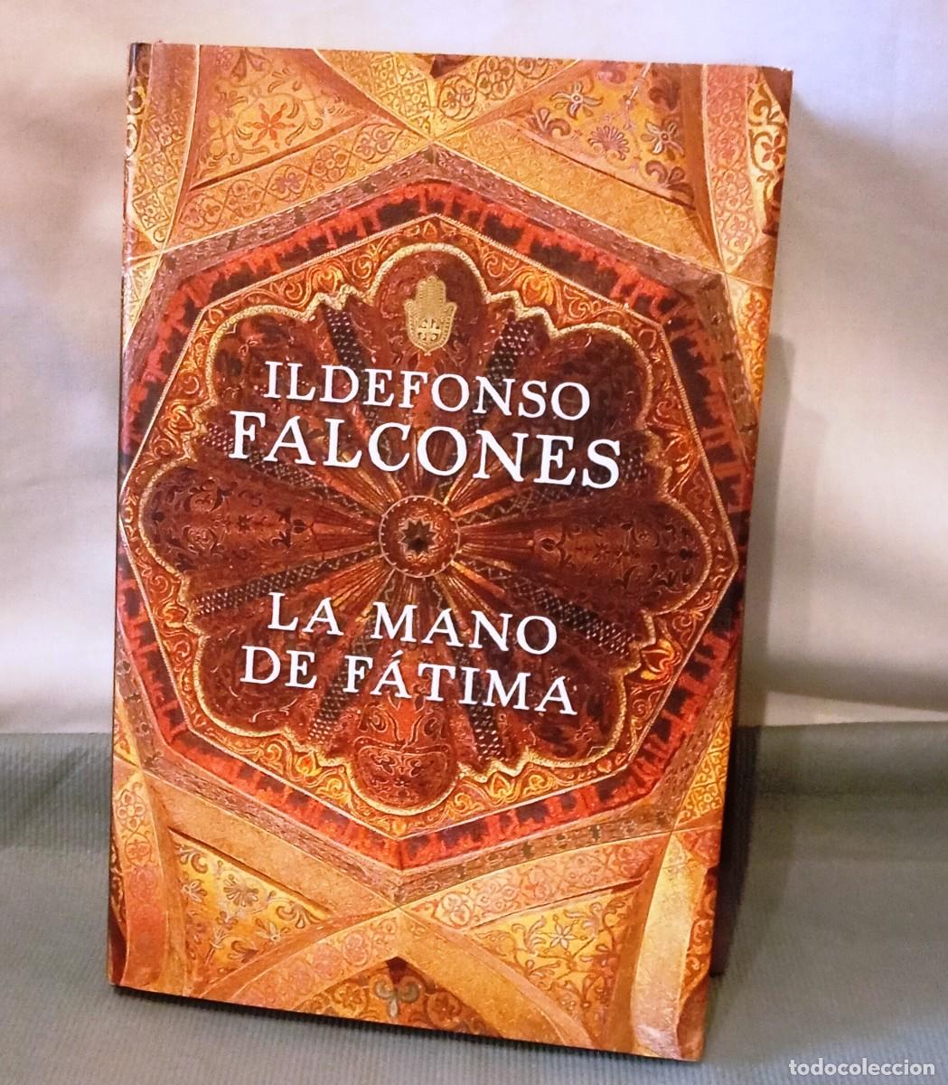 Libros de segunda mano: La Mano De F&aacute;tima de Ildefonso Falcones - Foto 1