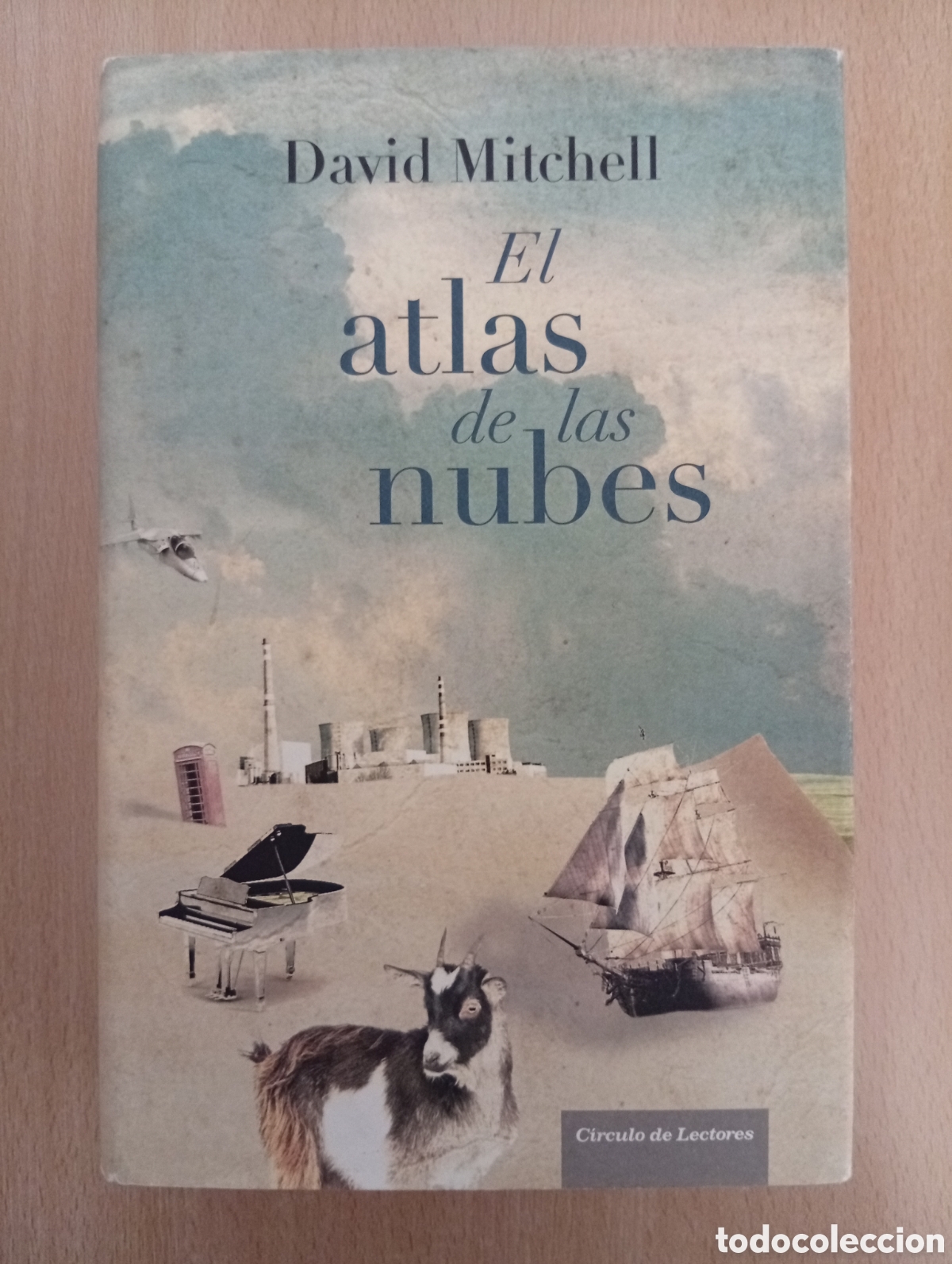 Libros de segunda mano: EL ATLAS DE LAS NUBES. David Mitchell - Foto 1