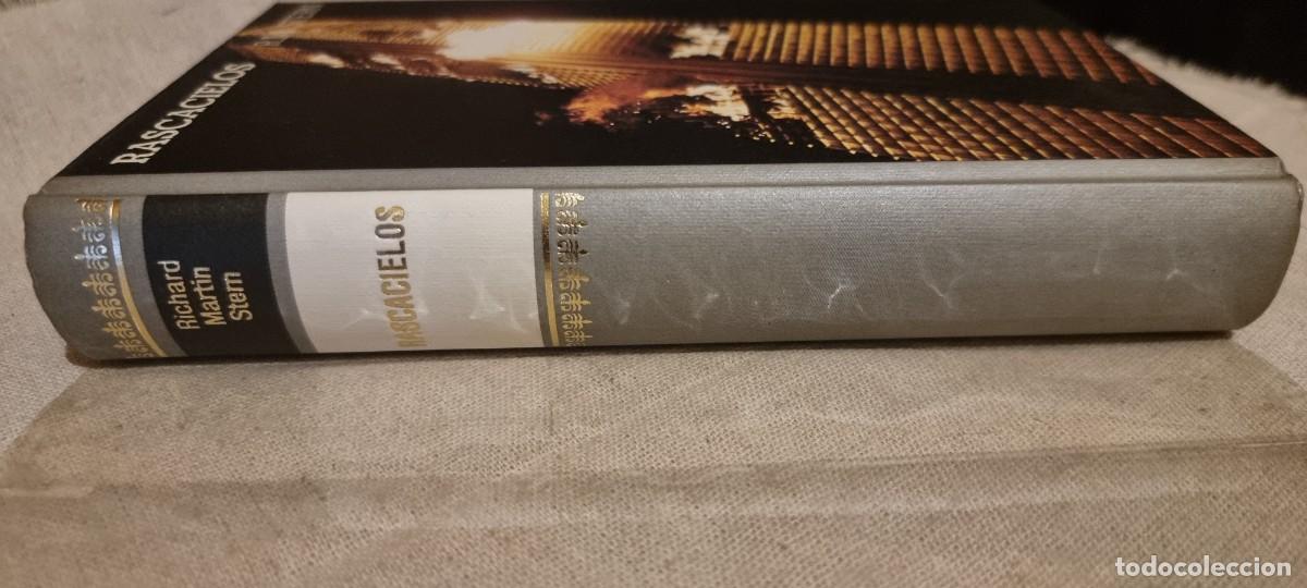 Libros de segunda mano: Rascacielos - R.M. Stern - Foto 3