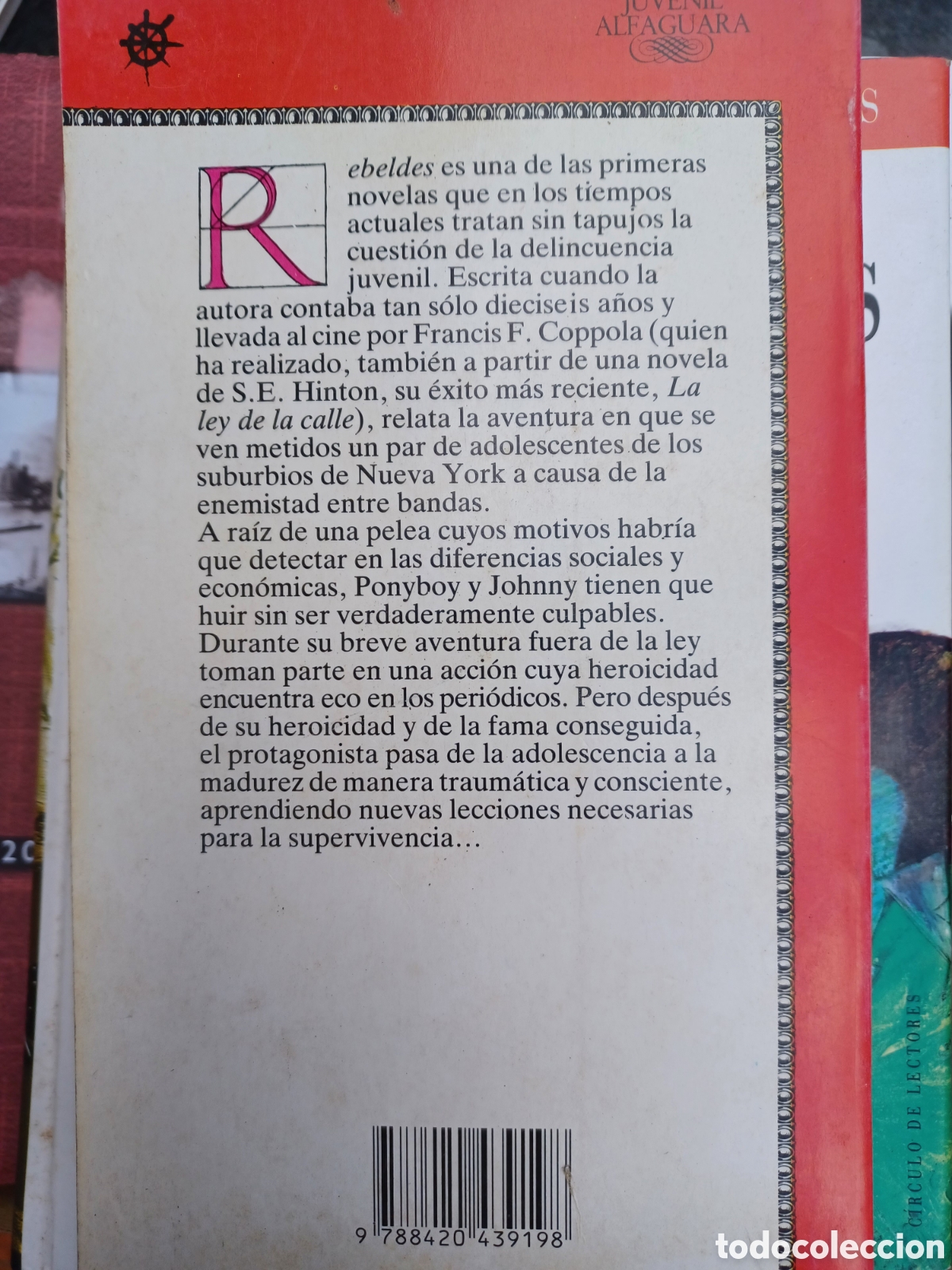 Libros de segunda mano: Rebeldes: Hinton, S. E. - Foto 2