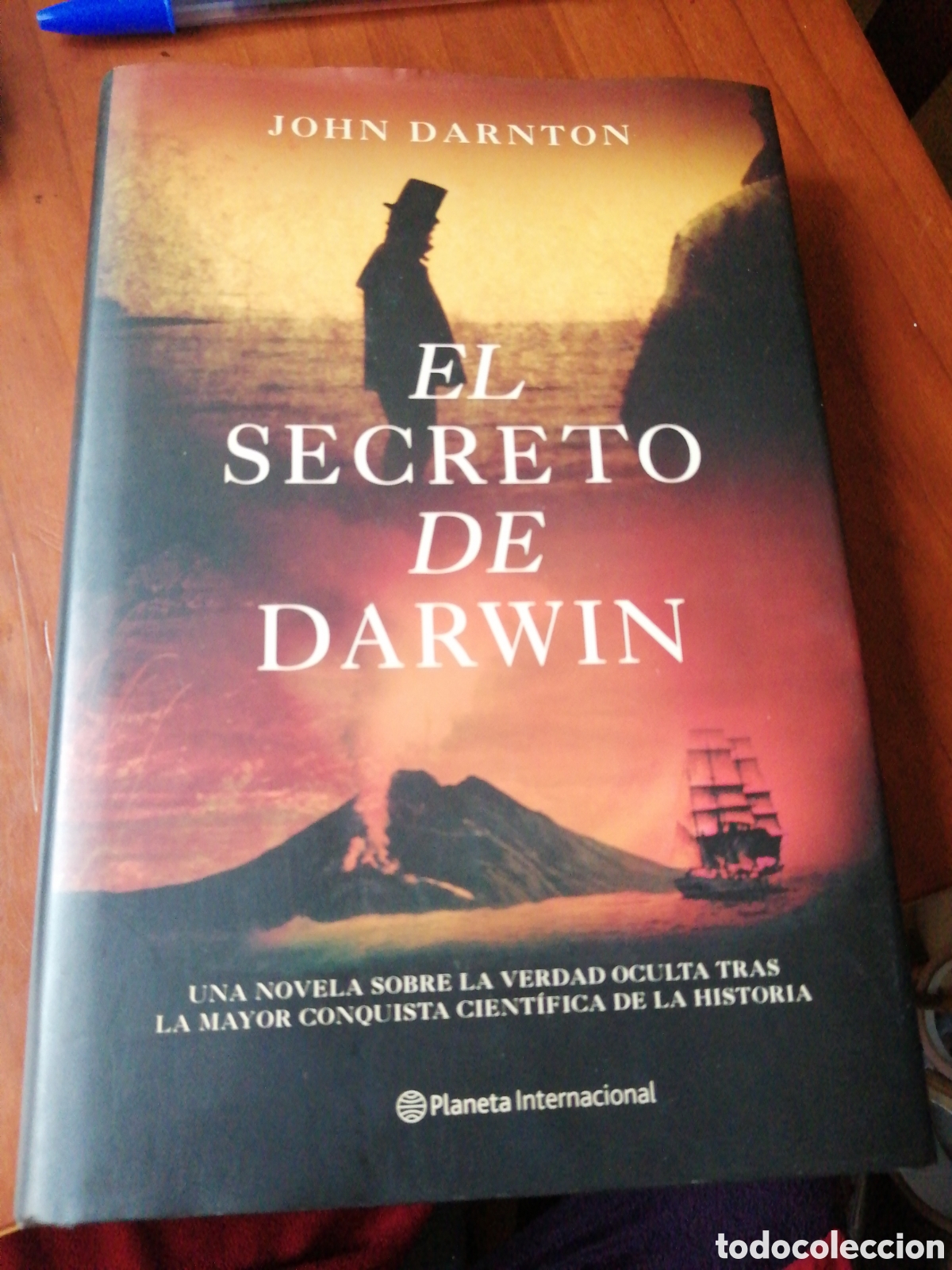 Libros de segunda mano: LIBRO EL SECRETO DE DARWIN John Darnton - Foto 1