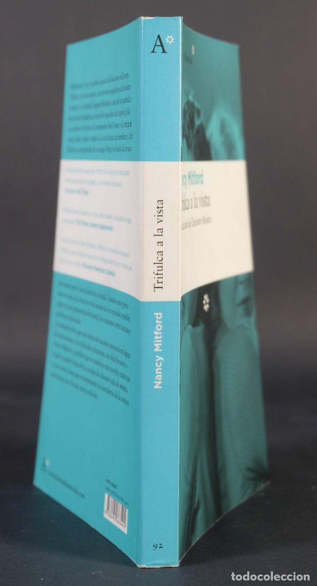 Libros de segunda mano: Trifulca a la vista - Nancy Mitford - Libros del Asteroide, 2011 - Foto 3