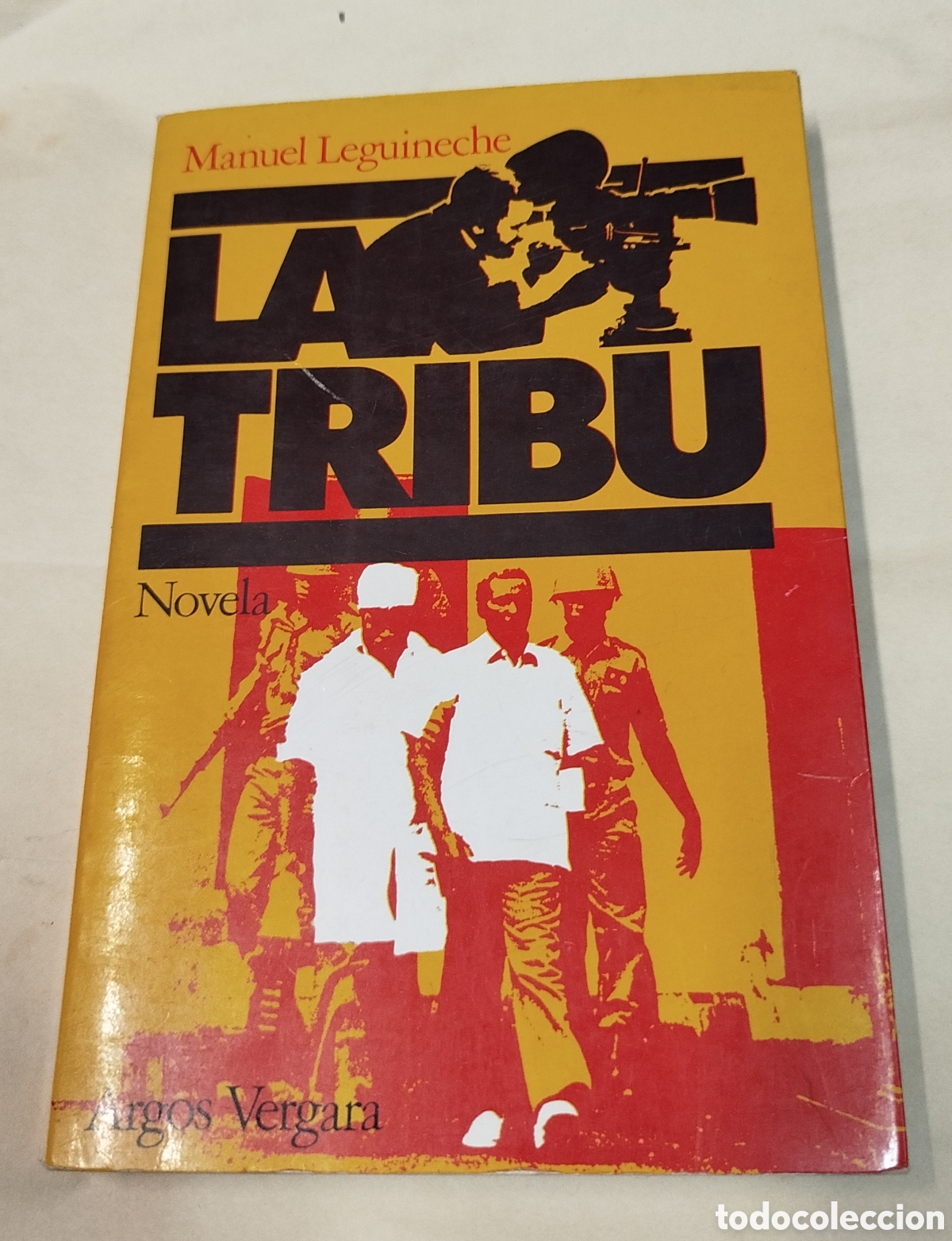 Libros de segunda mano: La tribu - Manuel Leguineche. - Foto 1