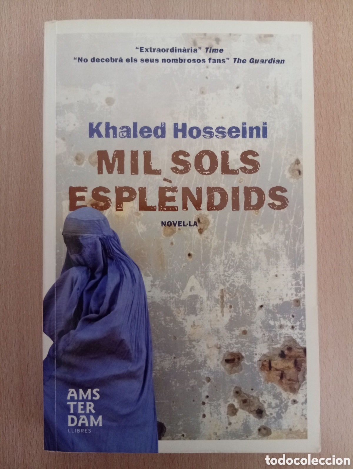 Libros de segunda mano: MIL SOLS ESPL&Egrave;NDIDS. Khaled Hosseini - Foto 1