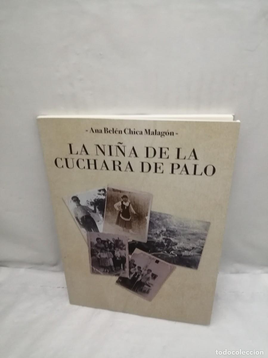 Gebrauchte B&uuml;cher: La ni&ntilde;a de la cuchara de palo (Primera edici&oacute;n en C&iacute;rculo Rojo)