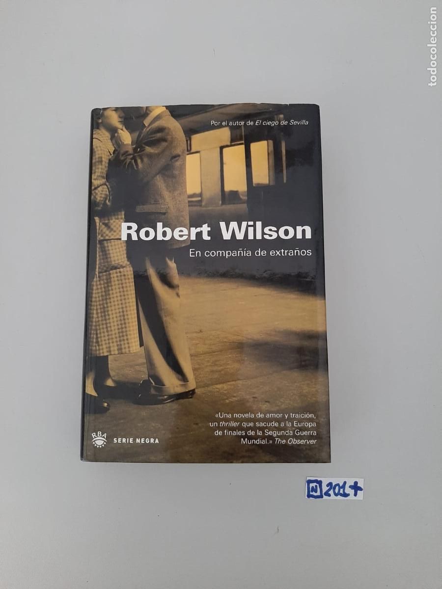 Libros de segunda mano: Libro: en compa&ntilde;&iacute;as de extra&ntilde;os - Foto 1