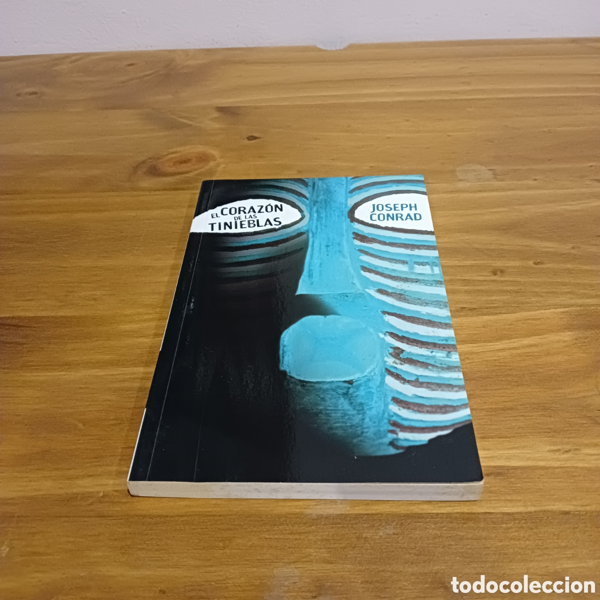 Libros de segunda mano: El coraz&oacute;n de las tinieblas - Foto 1