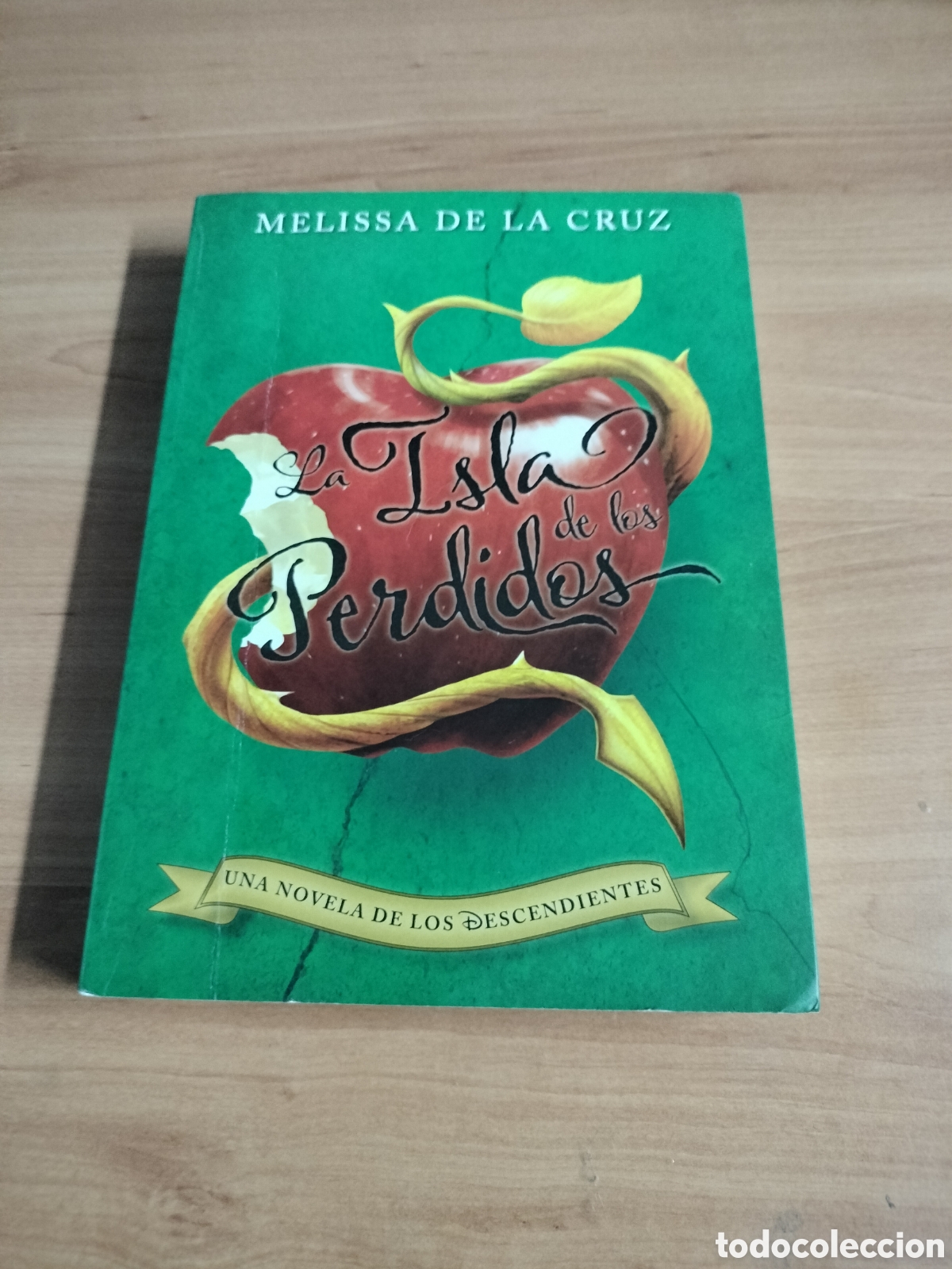 Libros de segunda mano: La isla de los perdidos - Melissa de la cruz - Foto 1