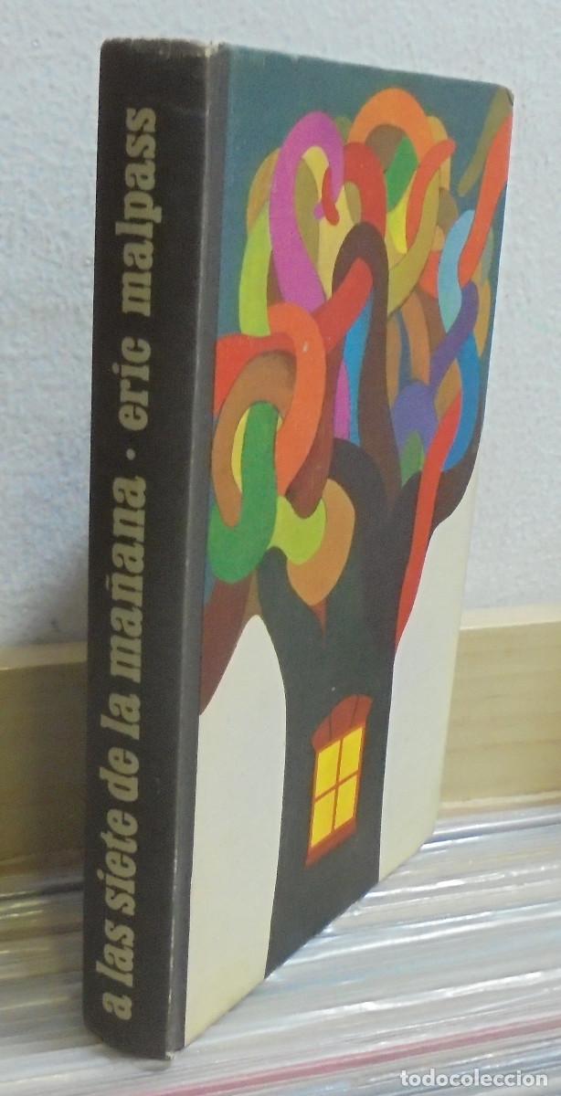 Libros de segunda mano: A las siete de la ma&ntilde;ana. Eric Malpass - Foto 1