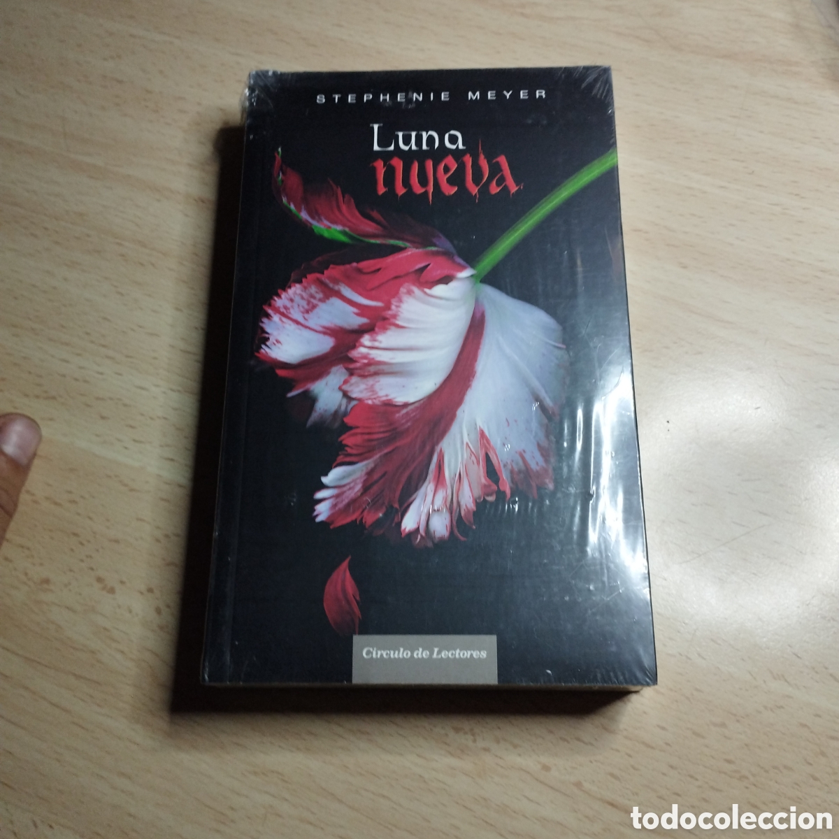 Libros de segunda mano: Luna nueva ( Saga Crep&uacute;sculo). Stephenie Meyer. Circulo de lectores. Nuevo . Precintado