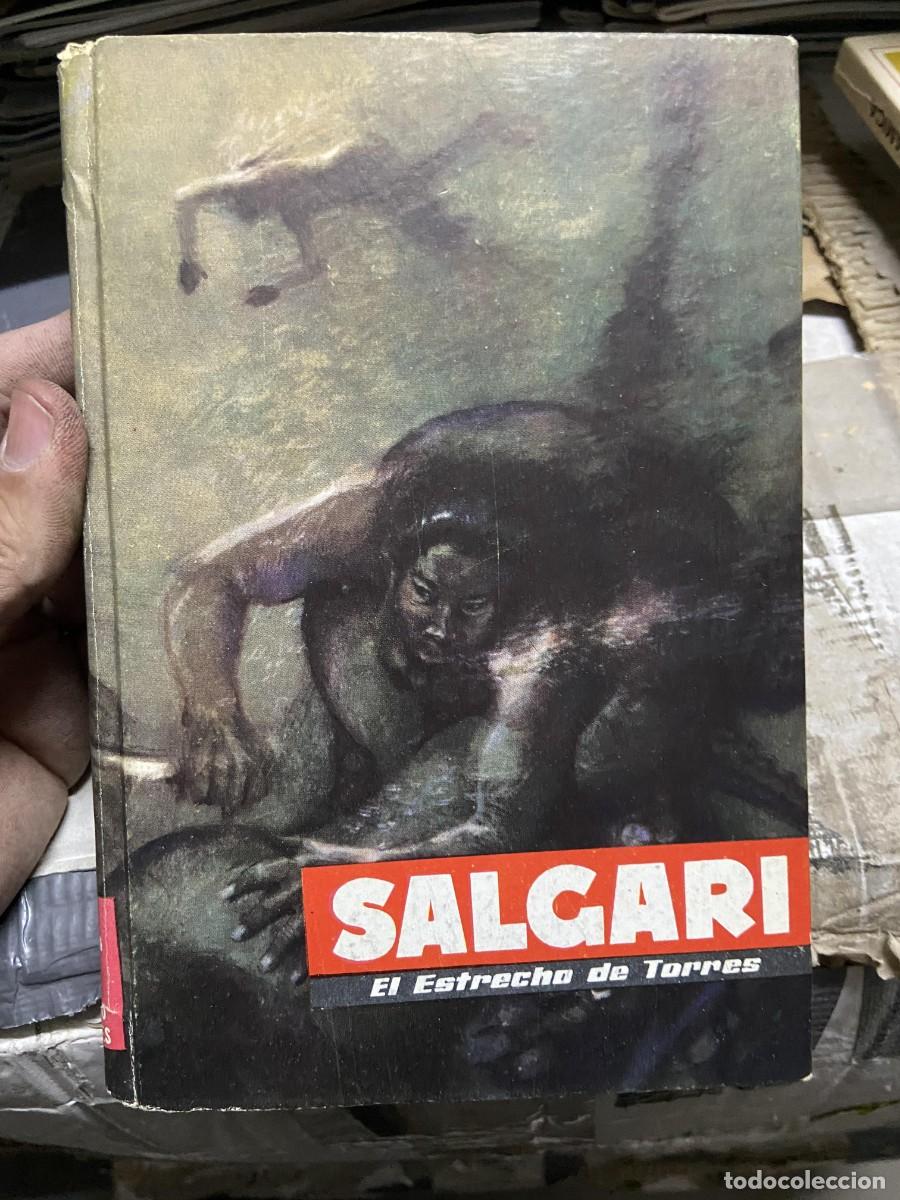 Libros de segunda mano: LIBRO SALGARI EL ESTRECHO DE TORRES - Foto 1