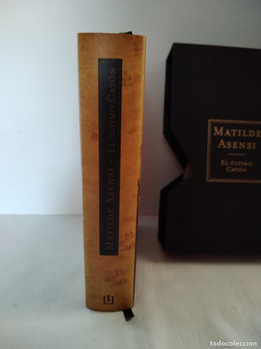 Libros de segunda mano: El &uacute;ltimo Cat&oacute;n Matilde Asensi - Foto 2