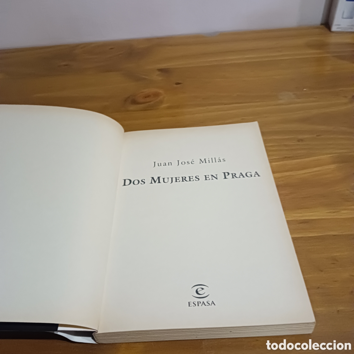 Libros de segunda mano: Dos mujeres en Praga. - Foto 3