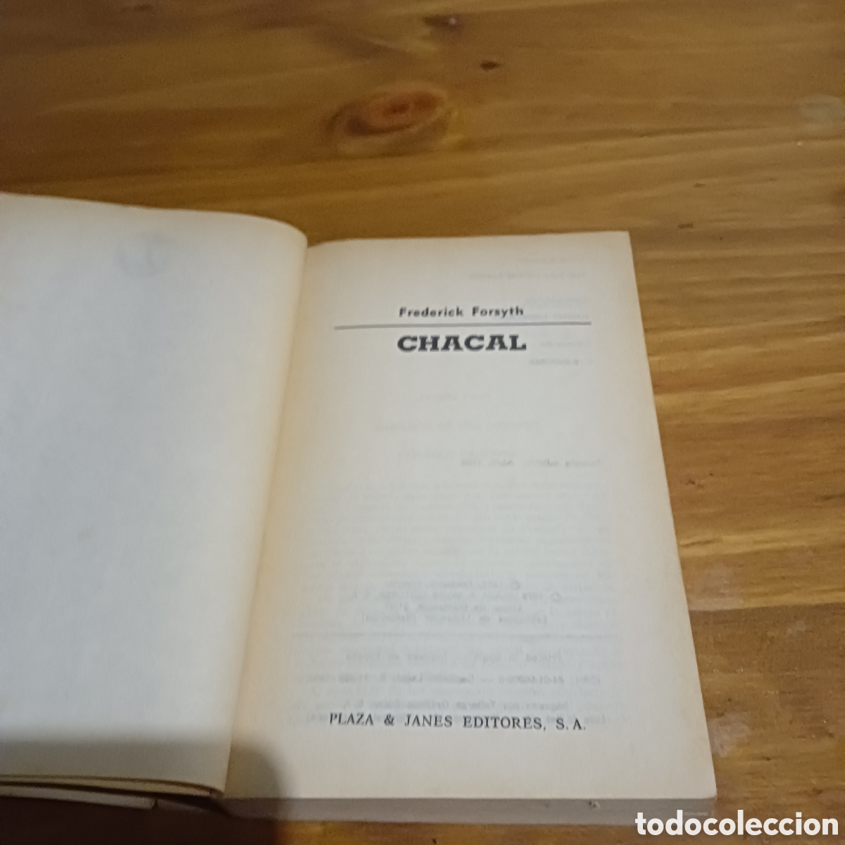 Libros de segunda mano: Chacal. Frederic Forsyth. - Foto 2