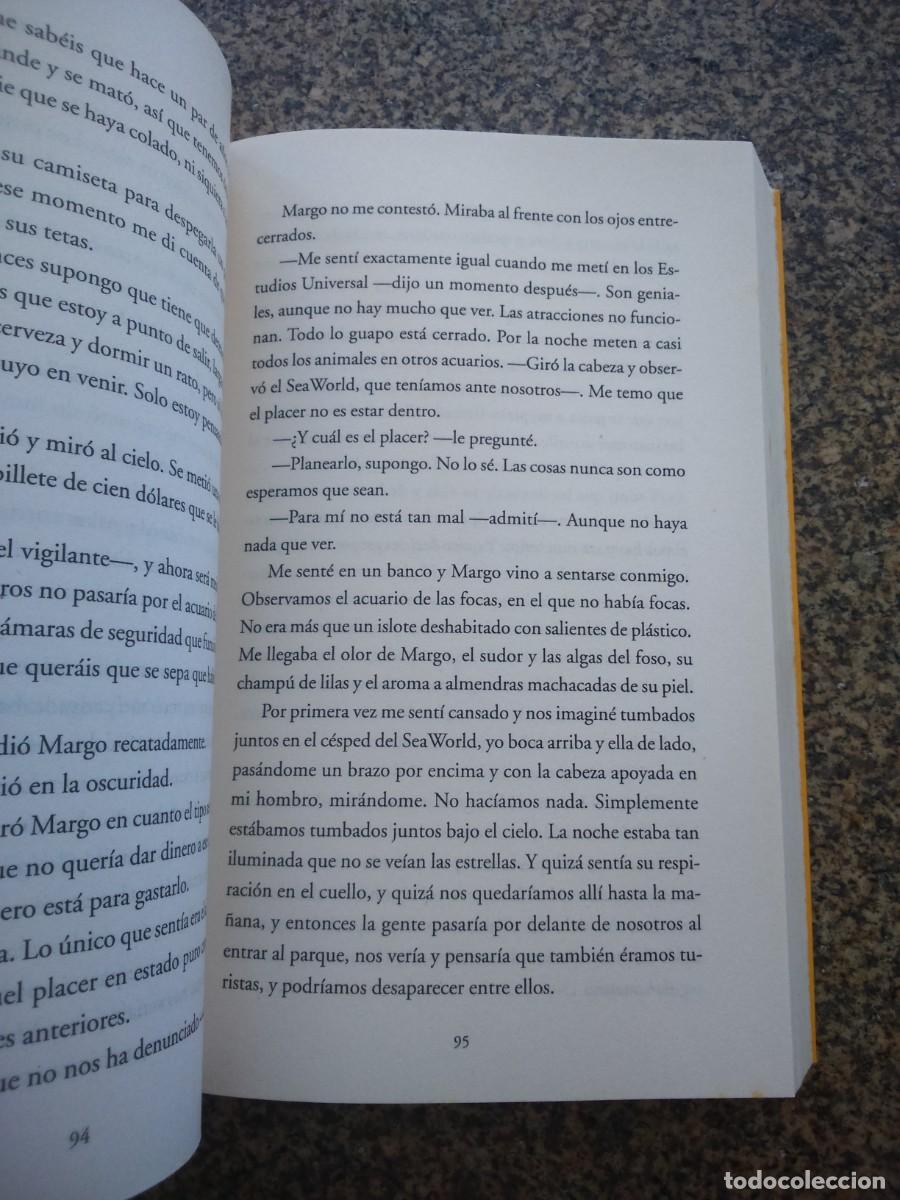 Libros de segunda mano: CIUDADES DE PAPEL -- JOHN GREEN -- - Foto 2