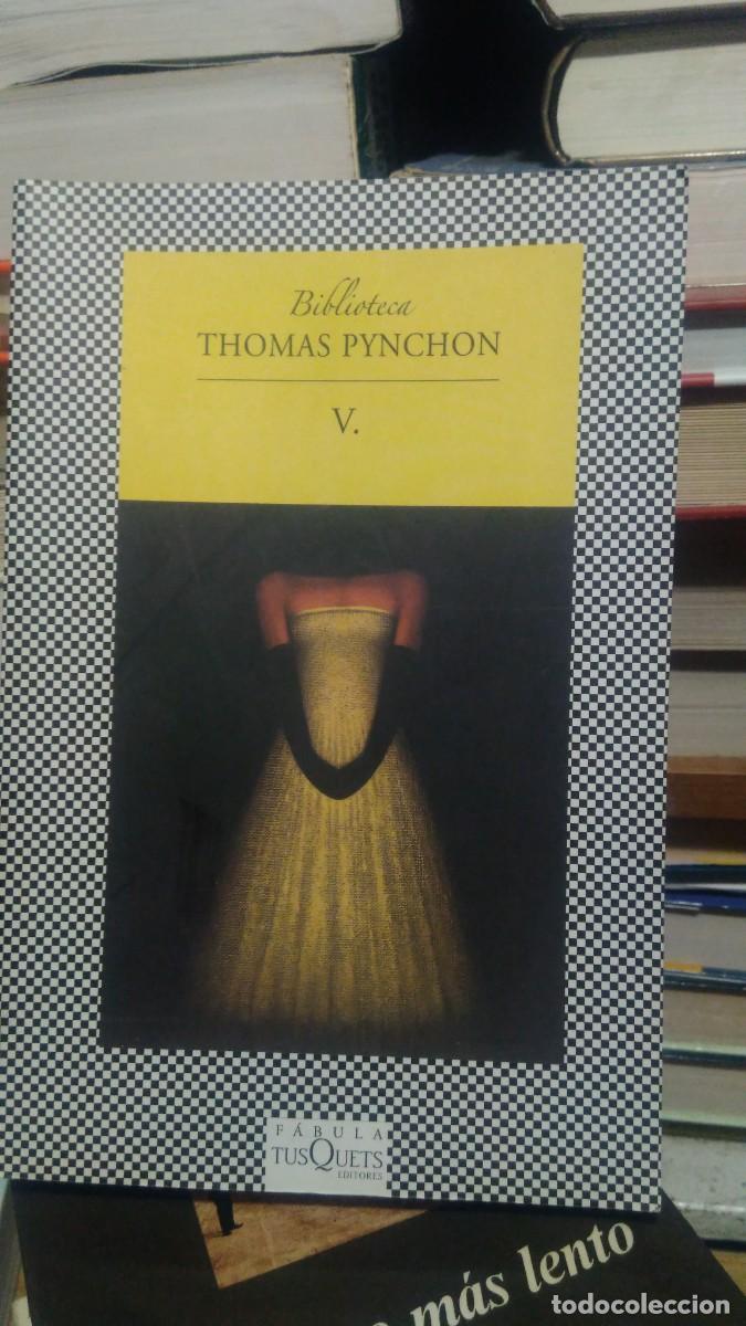 Libros de segunda mano: V. -Thomas Pynchon. Tusquets f&aacute;bula - Foto 1