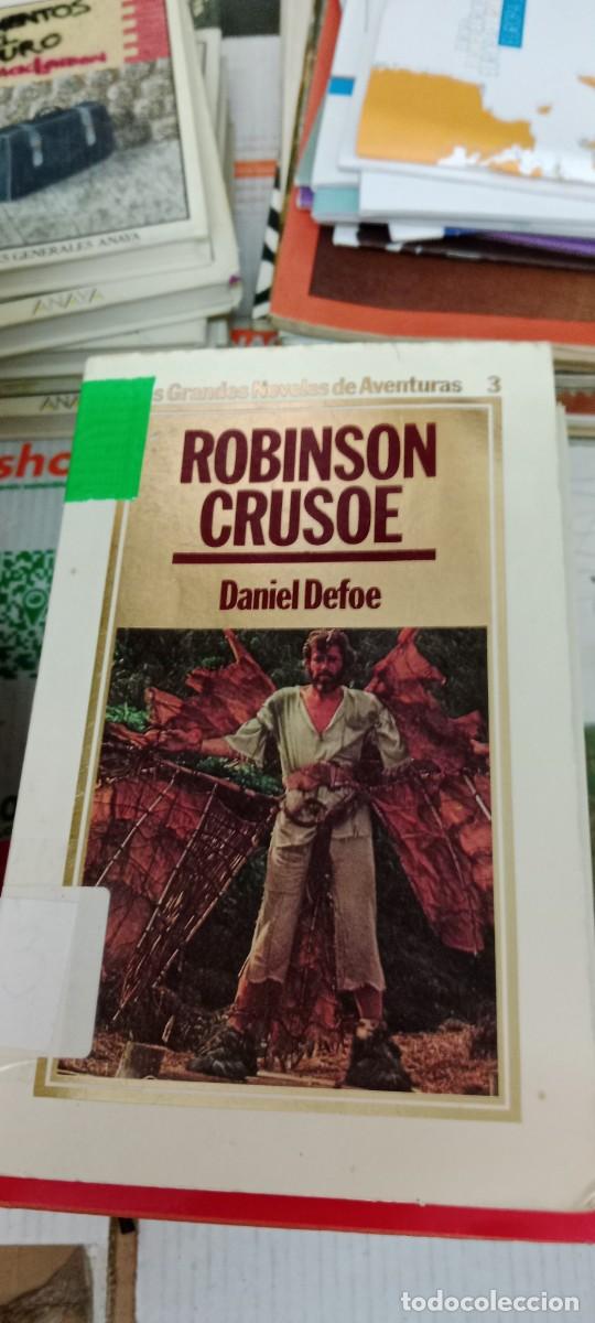 Libros de segunda mano: M-COL LIBRO ROBINSON CRUSOE DANIEL DEFOE - Foto 1