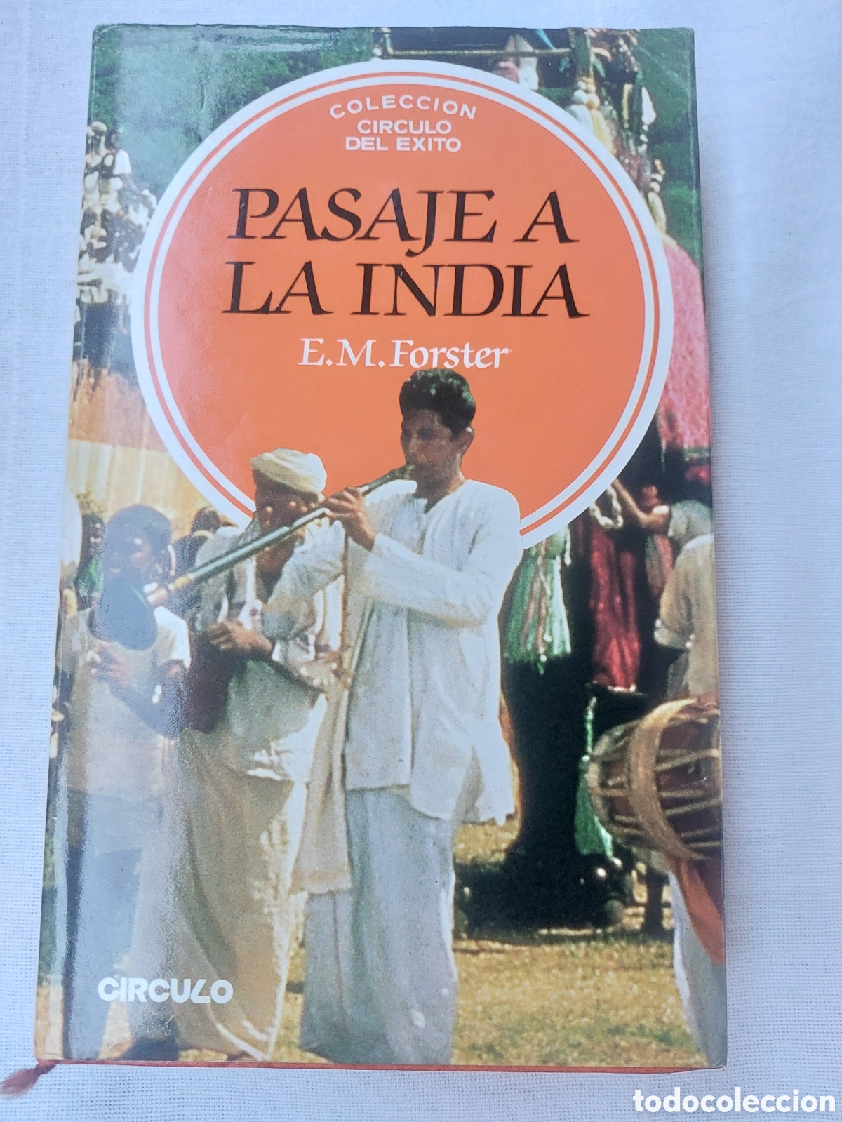 Libros de segunda mano: Pasaje a la India, de E. M. Foster - Foto 1