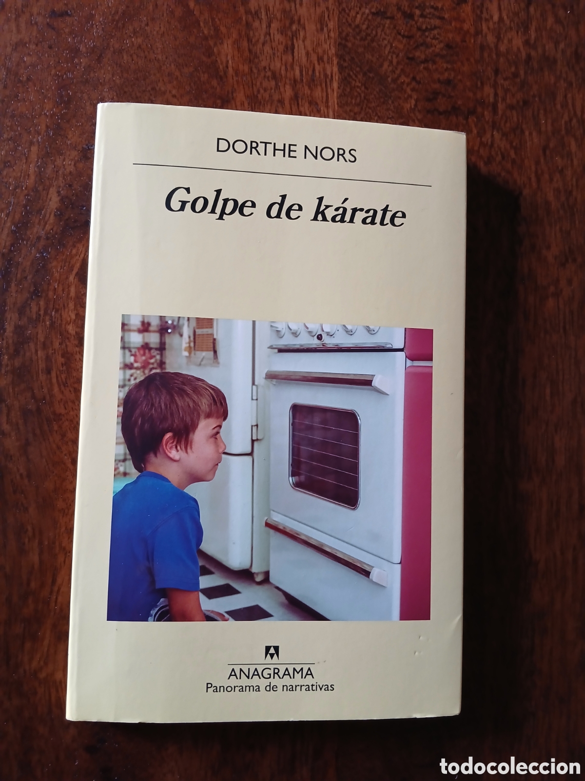 Libros de segunda mano: Golpe de k&aacute;rate, Dorthe Nors - Foto 1