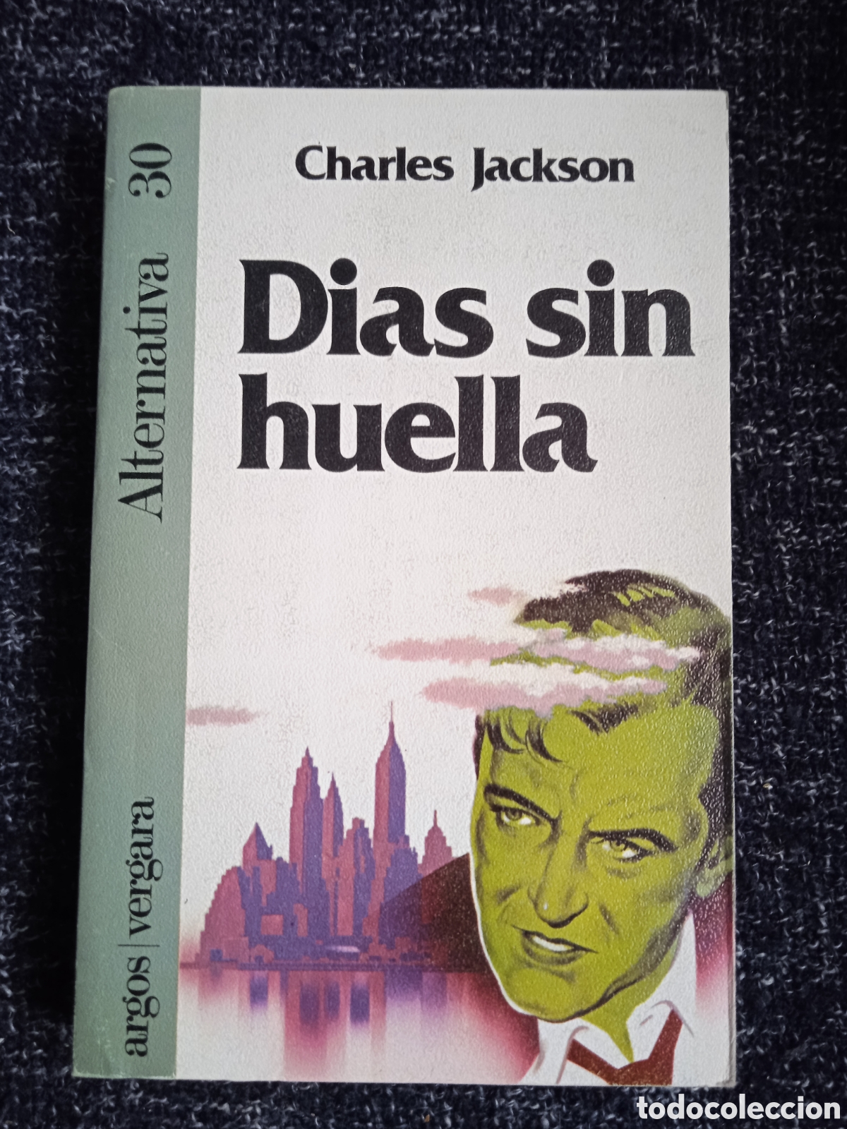Second hand books: DIAS SIN HUELLA / CHARLES JACKSON