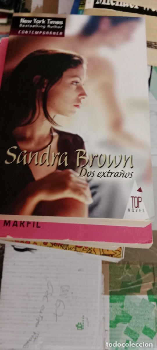 Libros de segunda mano: CU-03 LIBRO DOS EXTRA&Ntilde;OS. SANDRA BROWN. - Foto 1