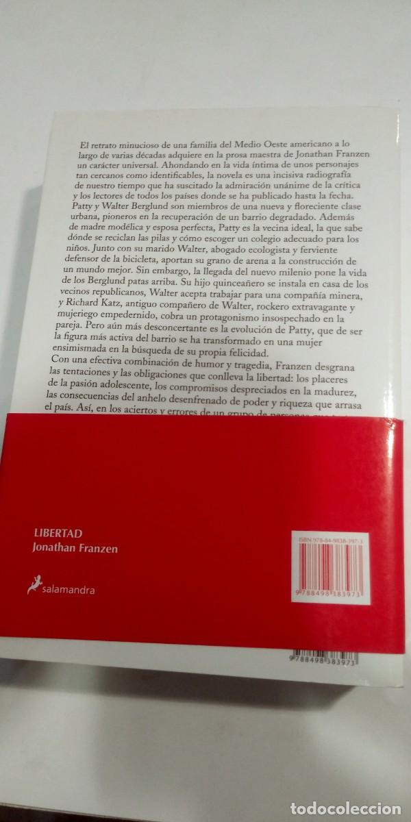 Libros de segunda mano: Libertad Jonathan Franzen - Foto 2