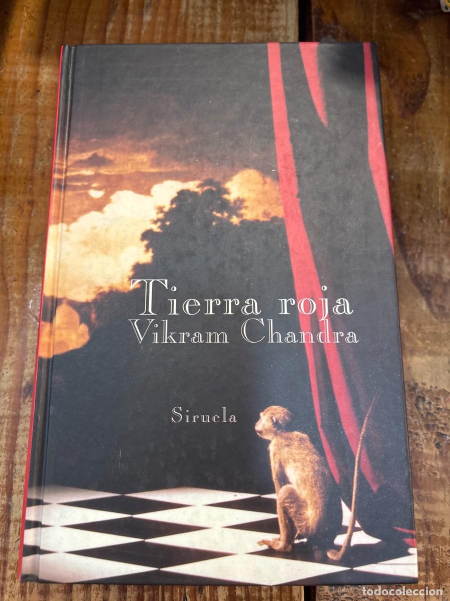 Libros de segunda mano: Tierra roja TRSA Chandra, Vikram - Foto 1