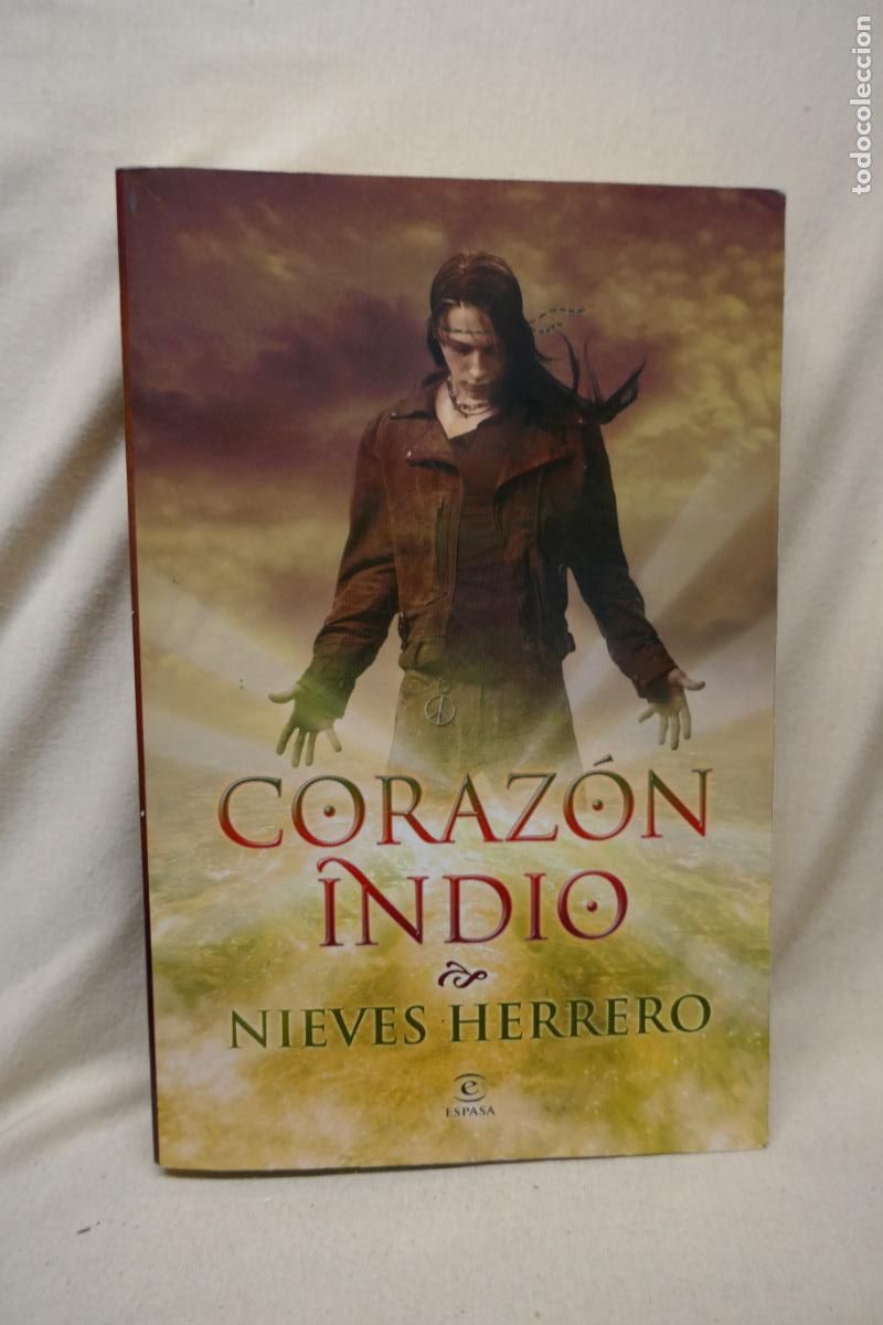 Libros de segunda mano: CORAZON INDIO - NIEVES HERRERO - Foto 1